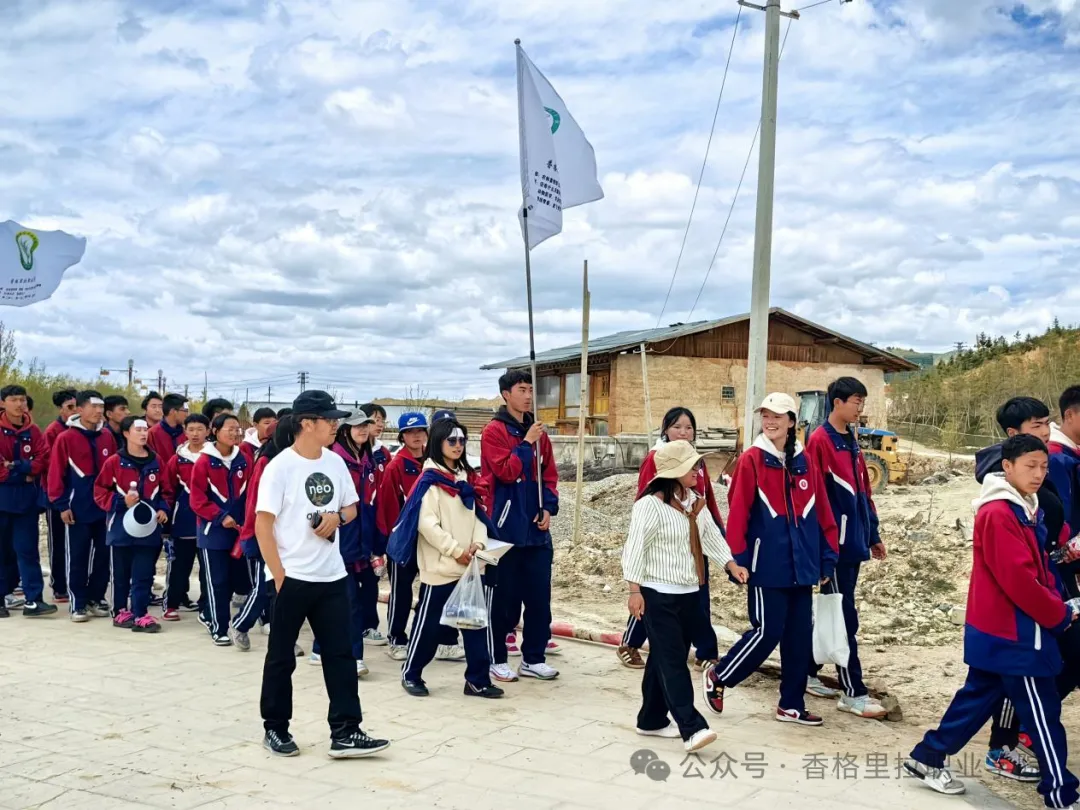 汗水“淬”青春，军训“磨”心志——学院（校）2023级学生军训纪实(图7)