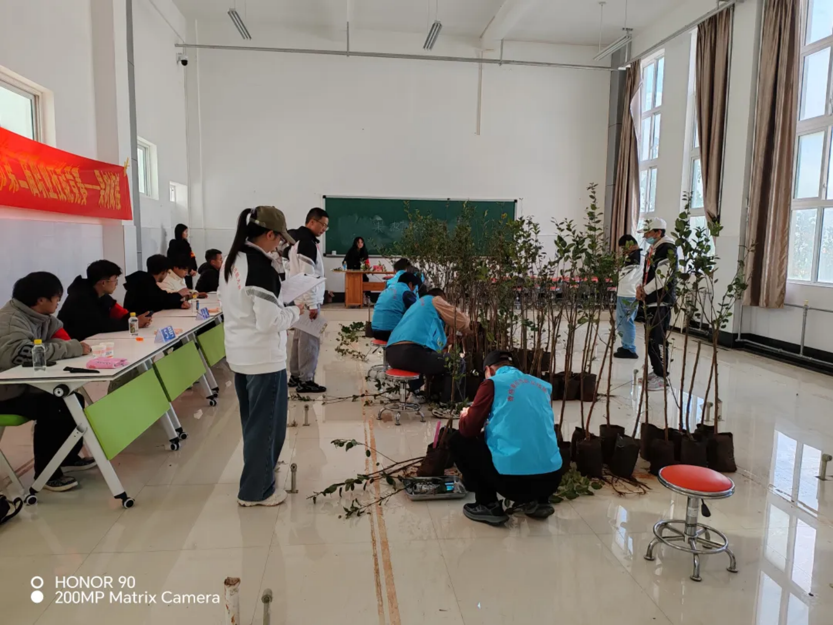 香职新闻|香格里拉市第二届职业技能竞赛在学校开赛(图11) 香职新闻|香格里拉市第二届职业技能竞赛在学校开赛(图11)