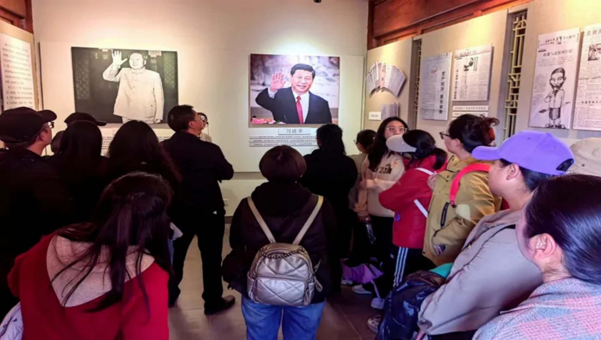 香职新闻|追忆红色记忆 传承革命精神—校党委组织开展沉浸式学习教育实践活动(图3) 香职新闻|追忆红色记忆 传承革命精神—校党委组织开展沉浸式学习教育实践活动(图3)