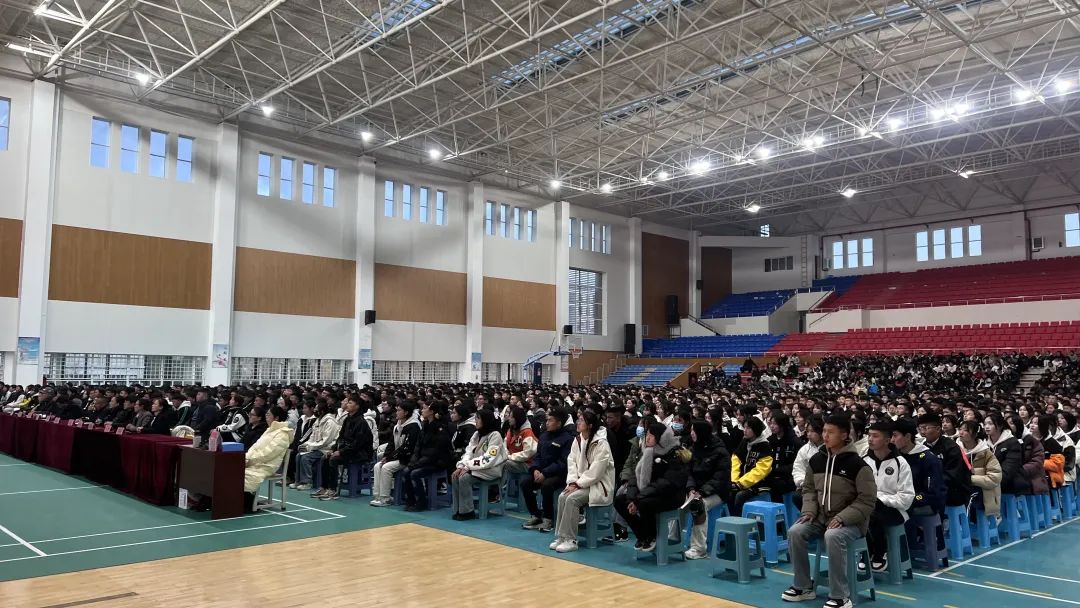 香职回顾｜2025年新学期开学我们这么干！巳如破竹，锚定目标，春光为序，共绘新篇—学院校2025年度新学期开学回顾(图7)