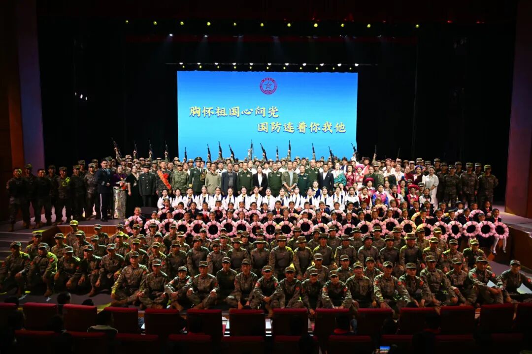 以国防教育晚会为舞台，深化思政教育铸魂育人(图13)