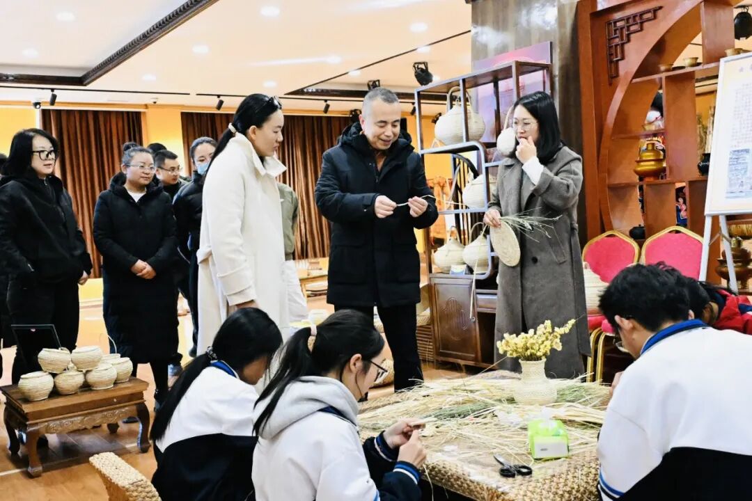 中旅国际赴香格里拉职业学院调研 共商非遗传承与文旅融合发展