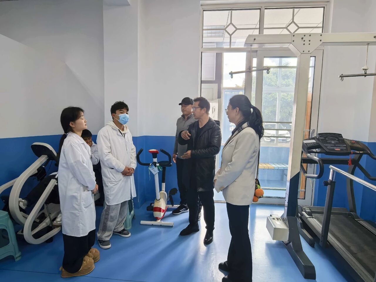 促就业、慰实习 学院双线护航促学生成长