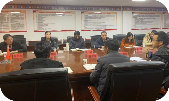 云南开放大学赴迪庆开放学院办学体系 调研座谈会顺利召开(图3) 云南开放大学赴迪庆开放学院办学体系 调研座谈会顺利召开(图3)