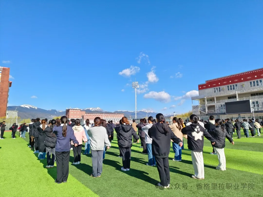 青春无惧挑战 军训铸就成长——我院举行2023级学生军训动员大会(图5)