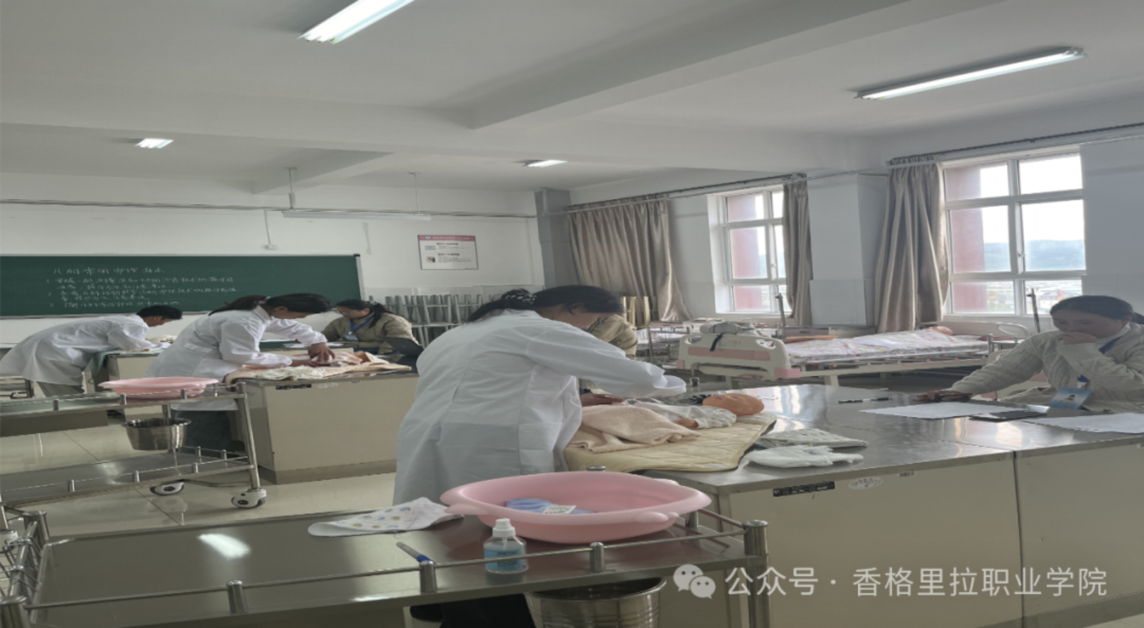 香格里拉职业学院2024年度职业技能鉴定工作圆满完成(图1)