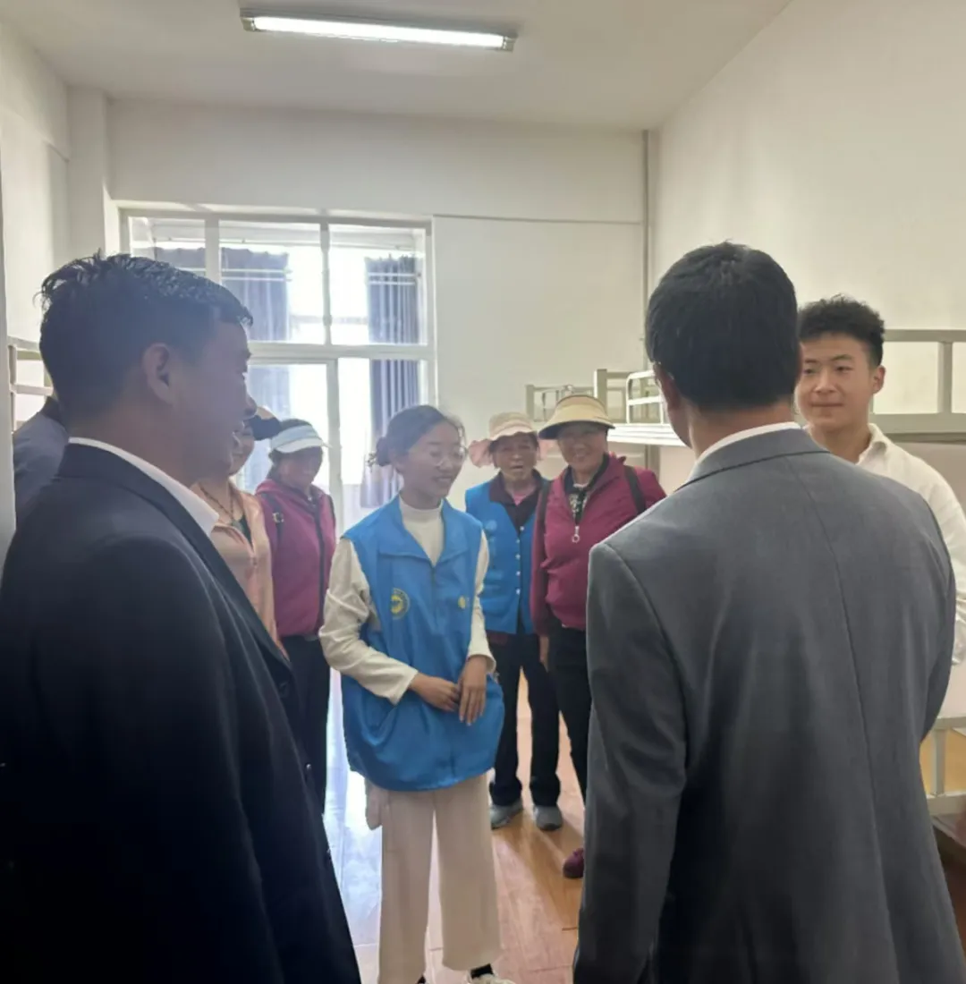 香职新闻|感恩“香”遇 “新”程启航--香格里拉职业学院 迪庆州民族中等专业学校2024年新生入学现场热辣滚烫(图19) 香职新闻|感恩“香”遇 “新”程启航--香格里拉职业学院 迪庆州民族中等专业学校2024年新生入学现场热辣滚烫(图19)