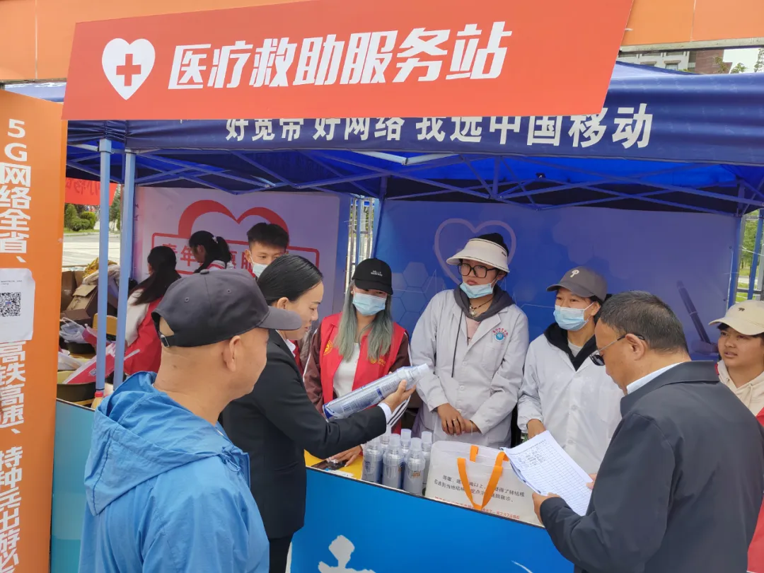 香职新闻|感恩“香”遇 “新”程启航--香格里拉职业学院 迪庆州民族中等专业学校2024年新生入学现场热辣滚烫(图25) 香职新闻|感恩“香”遇 “新”程启航--香格里拉职业学院 迪庆州民族中等专业学校2024年新生入学现场热辣滚烫(图25)