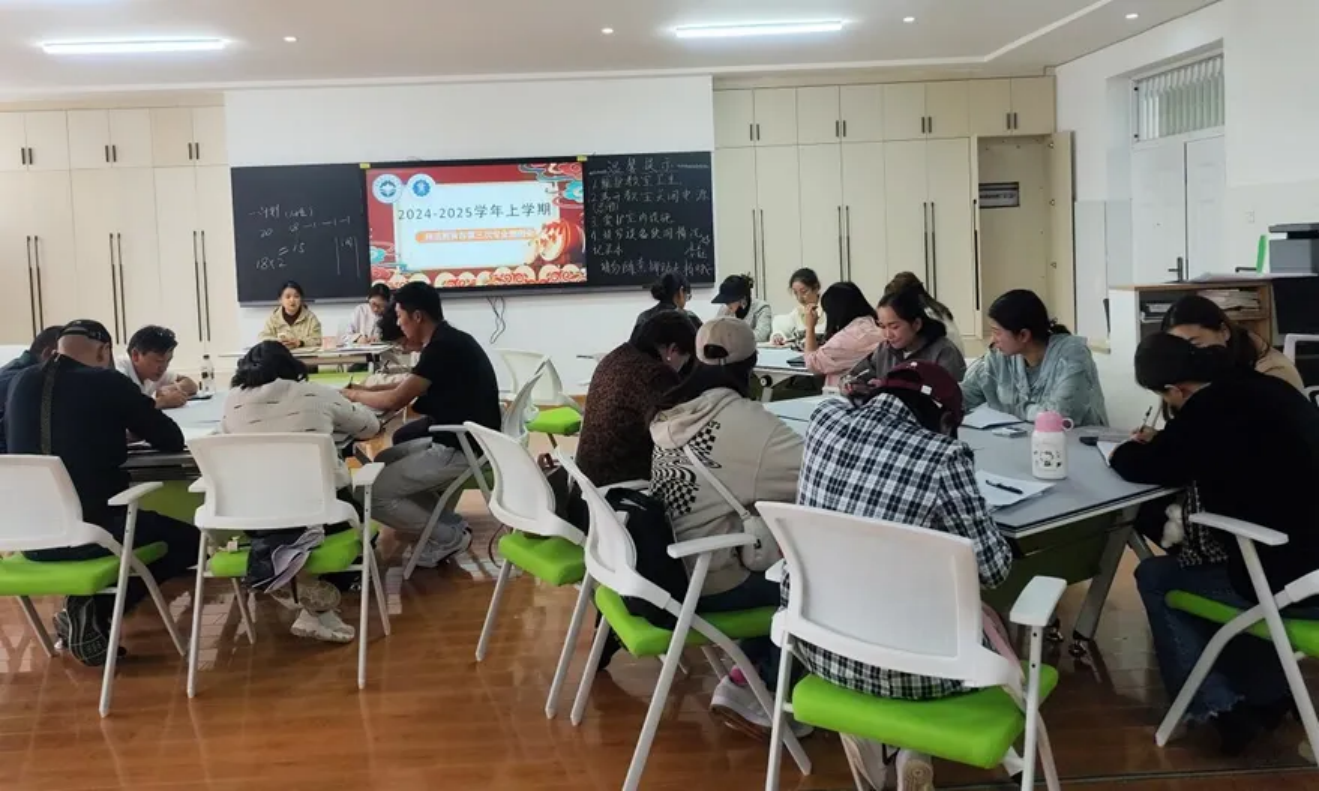 系列活动｜德高为师展风采 风正为范铸师魂—香格里拉职业学院开展“师德活动月”系列活动(图9)