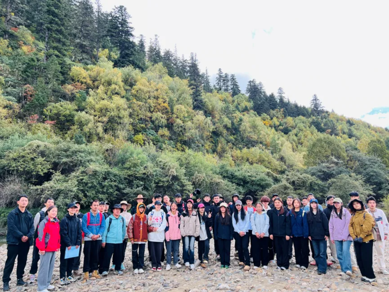 香职新闻｜探索自然奥秘 锤炼专业技能 —香格里拉职业学院林业技术专业学生外出实践纪实(图2)