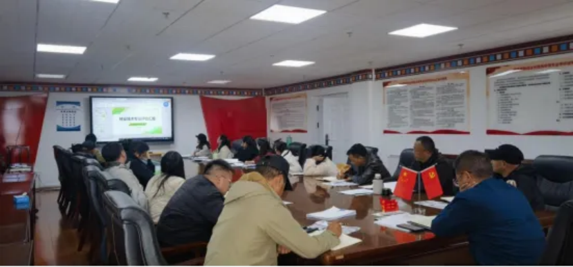 香职新闻｜香格里拉职业学院召开2024年高职专业评审汇报会(图2)