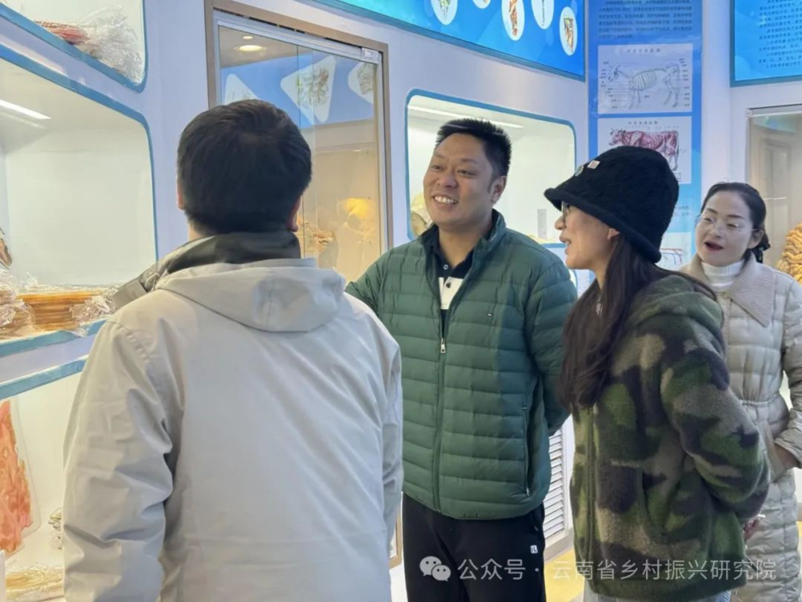 【院士服务站】香格里拉站：迪庆州严玉霖专家工作站第二次交流会在香格里拉职业学院召开(图1)