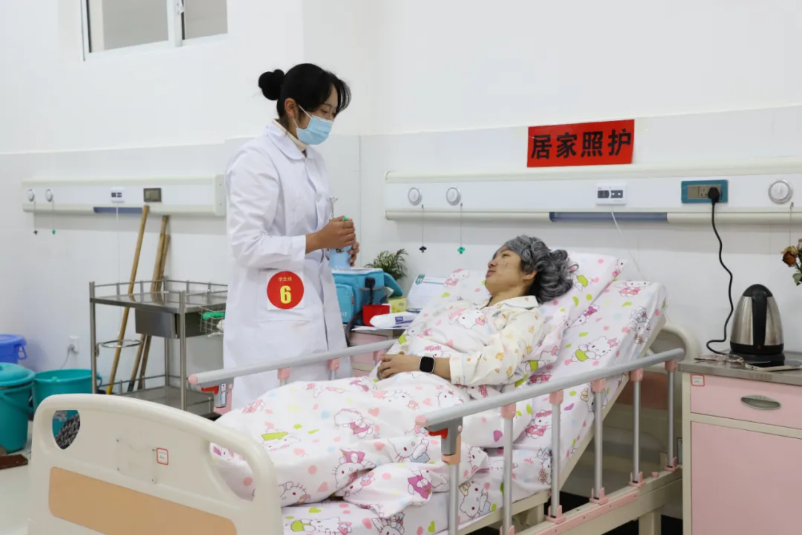 香职新闻|匠心筑梦 技能成才—迪庆州第二届职业技能大赛暨产业工人技能竞赛在香格里拉职业学院开赛(图8) 香职新闻|匠心筑梦 技能成才—迪庆州第二届职业技能大赛暨产业工人技能竞赛在香格里拉职业学院开赛(图8)